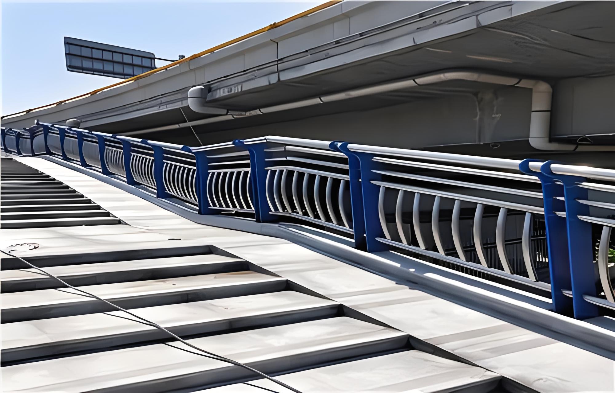 茂名不锈钢桥梁护栏维护方案：确保安全，延长使用寿命
